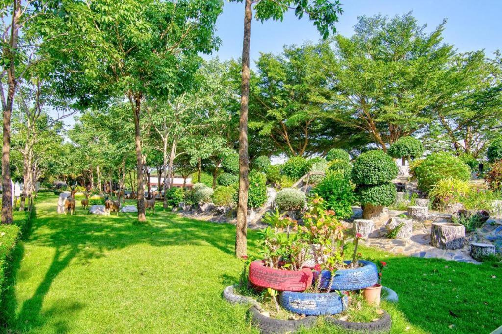 Thaiasia Goldensea Resort Аюттхая Екстер'єр фото